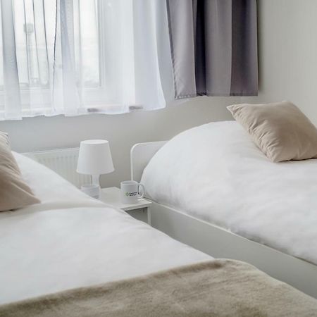 Apartament Poniatowskiego - Komfortowe Noclegi Piaseczno  Luaran gambar