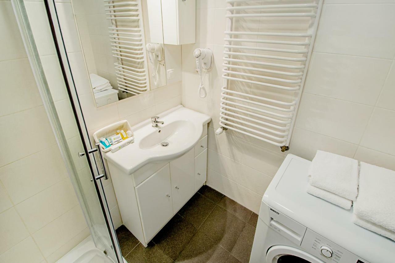 Apartament Poniatowskiego - Komfortowe Noclegi Piaseczno  Luaran gambar